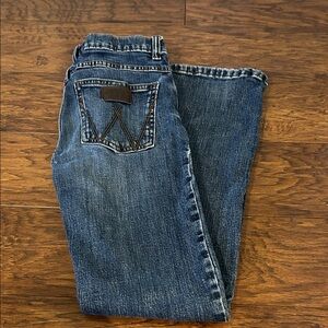 Wrangler Relaxed Fit Blue Jeans like new